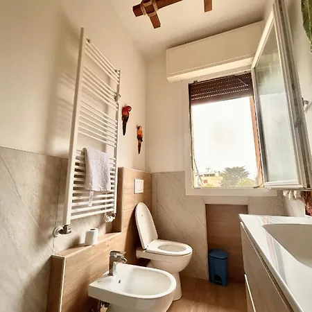 Garden With Shared Bathroom - Central Station Bolonha