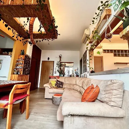 Garden With Shared Bathroom - Central Station Bed & Breakfast